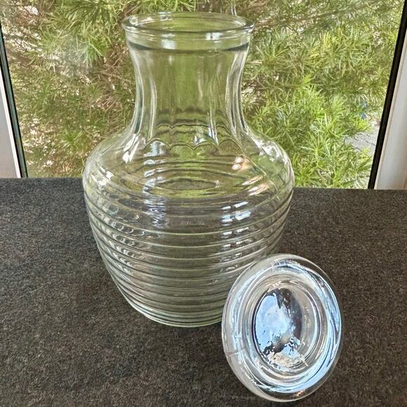 Vintage Anchor Hocking Beehive Ribbed Lidded Clear Glass Carafe Vase - Picture 2 of 14